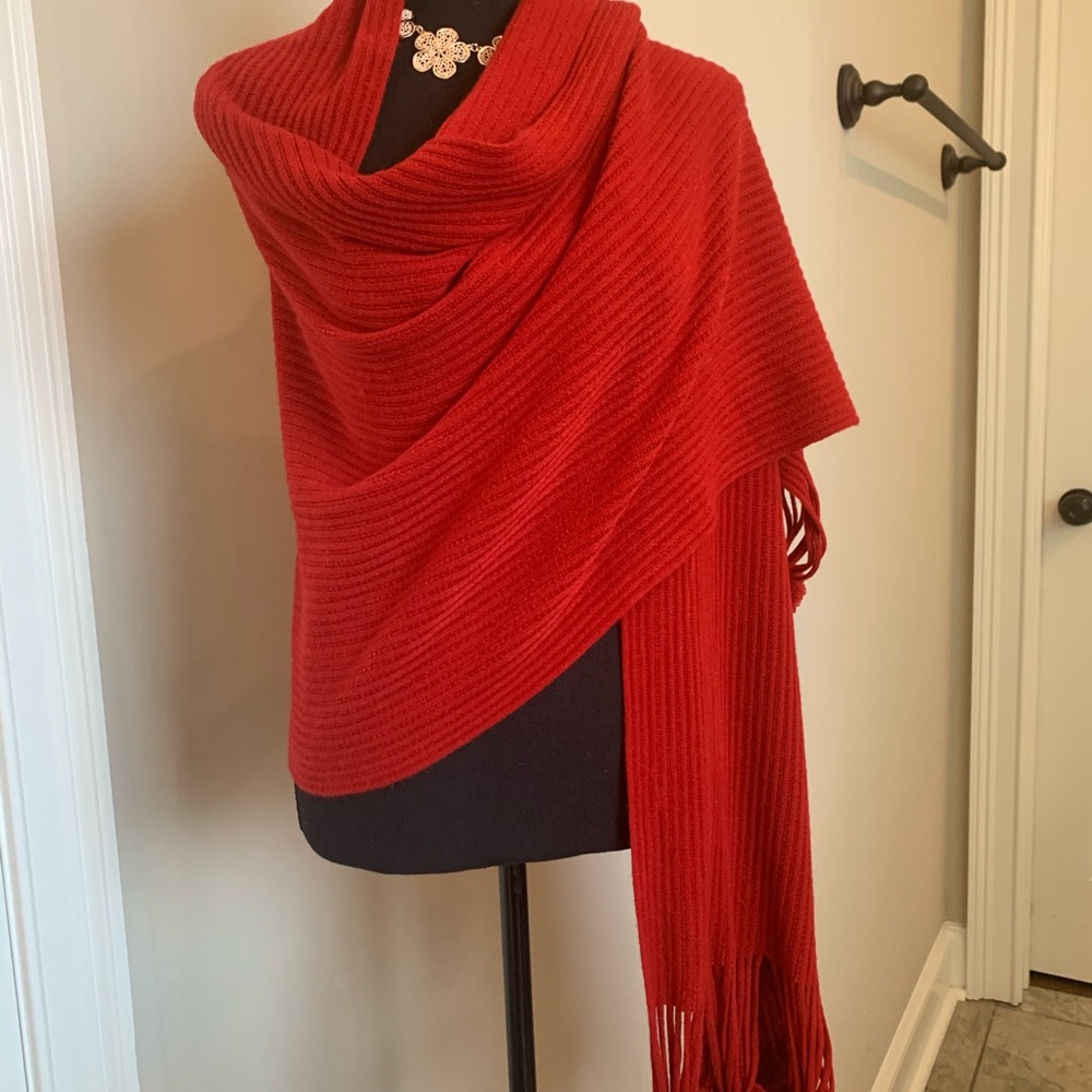 Red shawl